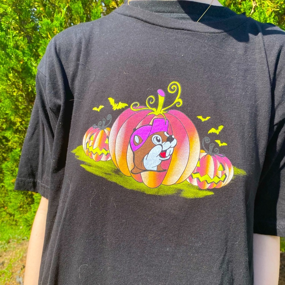 Black Buc-ees Halloween Graphic T-Shirt